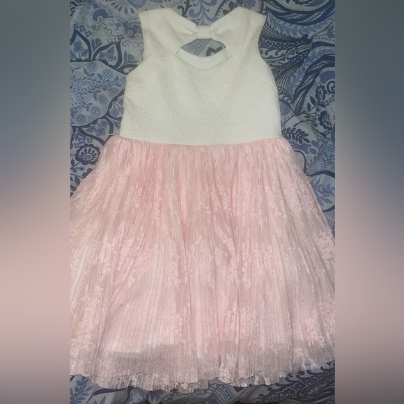 Other - Beautiful girls dress great pre-loved condition size